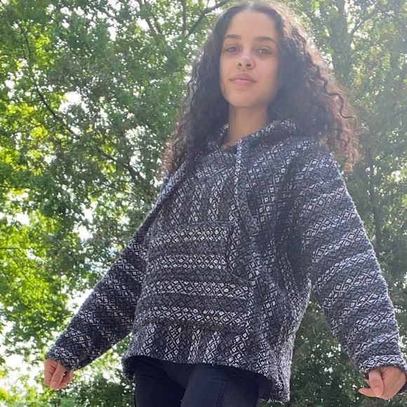 Baja poncho - Picture 3 of 5